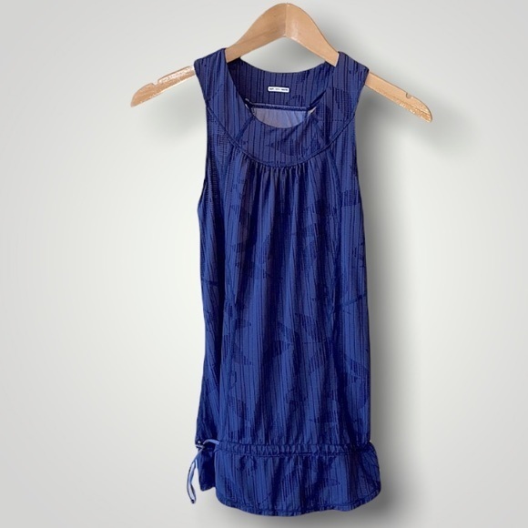 lululemon athletica Tops - Lululemon navy leaf print drawstring bottom Haulter tank top